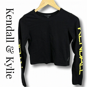 Kendall & KYLIE Medium Cropped Long Sleeve Tee